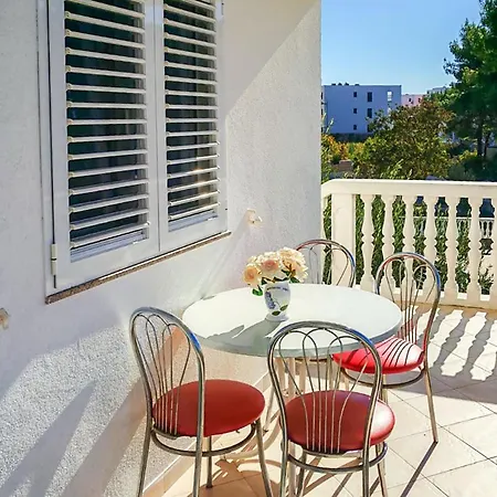 Awesome In With Wifi Apartament Vodice