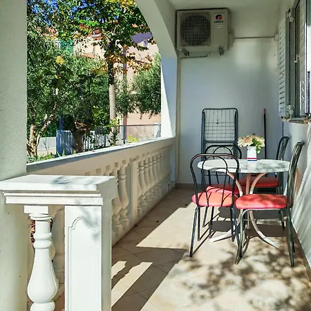 1 Bedroom Amazing In דירה