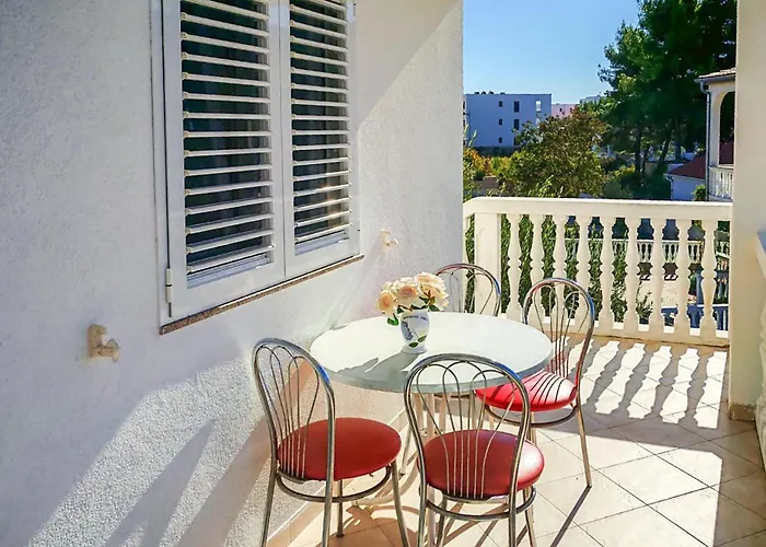 Awesome In With Wifi Apartman Vodice